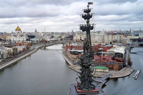 Открытие памятника Петру Великому в Москве