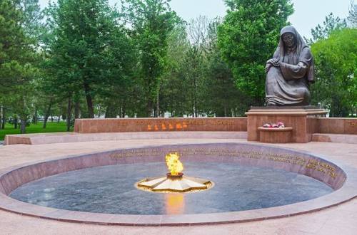 День Памяти и Почестей в Узбекистане