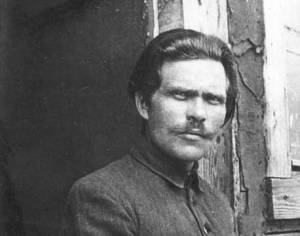 Нестор Махно в лагере для перемещенных лиц в Румынии (Фото неизвестного автора, 1921 год, biographe.ru)