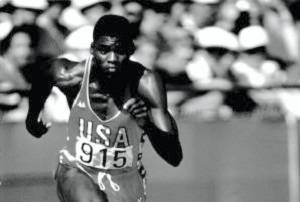 Карл Льюис на Олимпийских играх 1984 года (Фото: KUHT, digital.lib.uh.edu, по лицензии CC0)