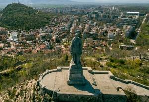 В Болгарии открыт памятник советским воинам-освободителям — знаменитый «Алеша»
