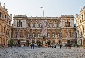 В Англии учреждена Королевская академия художеств