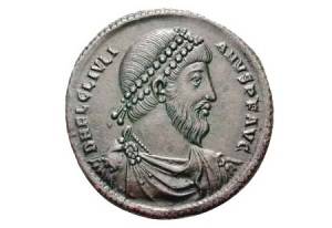Портрет императора Юлиана на бронзовой монете из Антиокии, 360-363 гг. (Фото: CNG, по лицензии CC BY-SA 3.0)