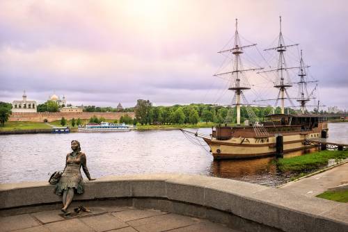 Великий Новгород: вид на реку Волхов