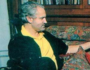 Джанни Версаче (Фото во время интервью с писателем Марио Бионди, Милан, 1990, )