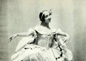 Ольга Спесивцева в балете «Эсмеральда» (Фото неизвестного автора, ок. 1915, www.ballerinagallery.com, )