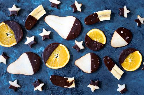 Фрукты в шоколаде