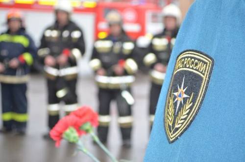 День памяти сотрудников МЧС России, погибших при исполнении служебных обязанностей