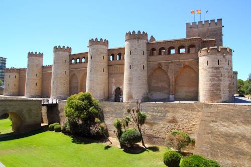 Алхаферия, дворец-крепость в Сарагосе, Испания